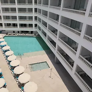 Bluesea Lagos De Cesar 4*, Puerto de Santiago (Tenerife) Španělsko