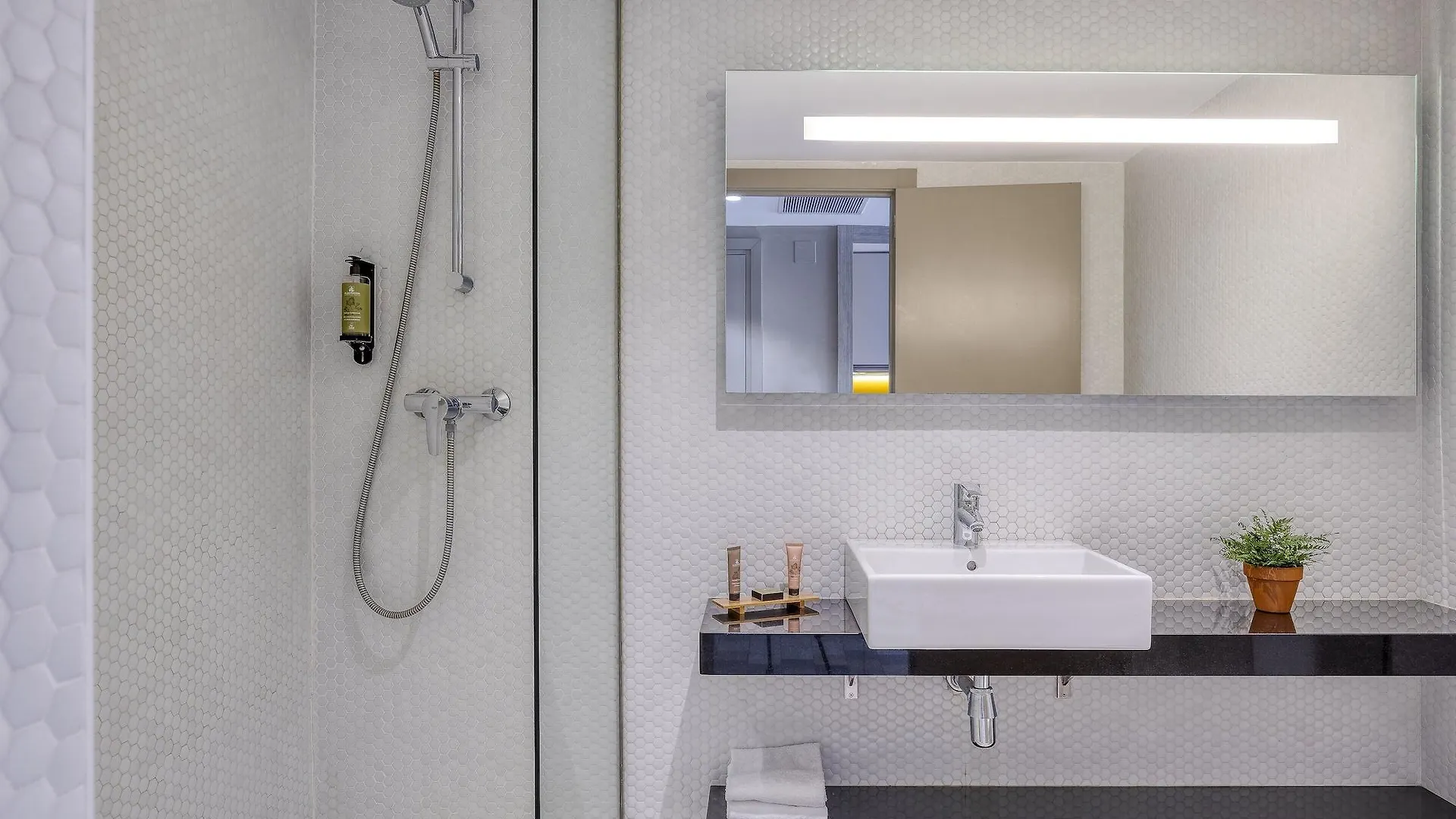 *** Aparthotel Citadines Ramblas Barcelona Spain